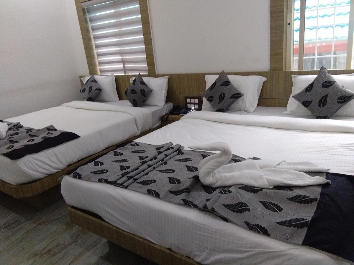 Suroor Tourist Home 维拉杰佩特 外观 照片