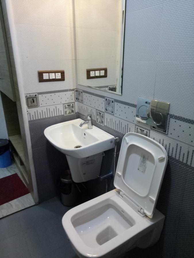 Suroor Tourist Home 维拉杰佩特 外观 照片